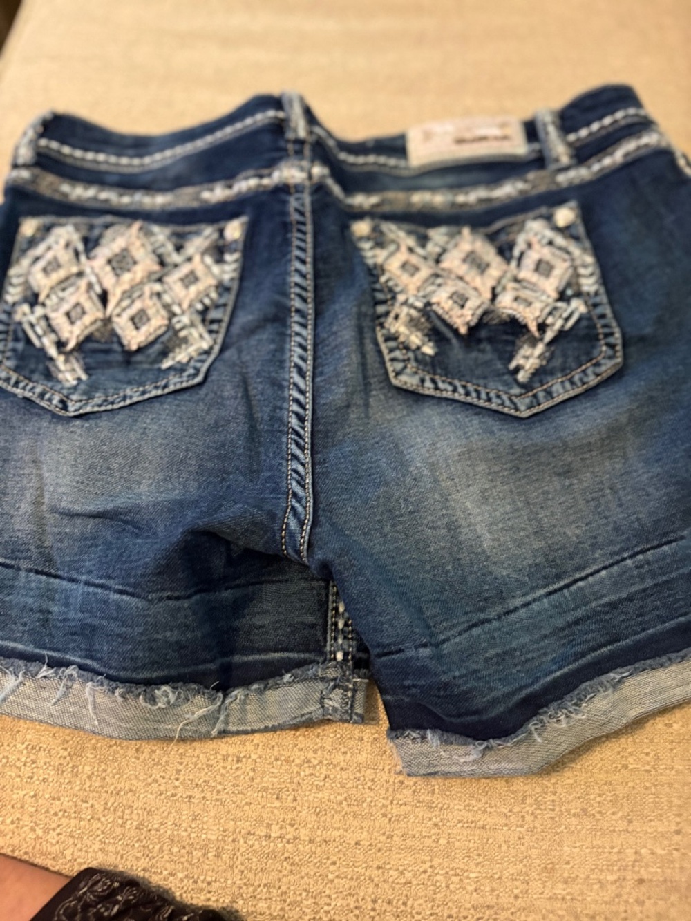 Grace in la short